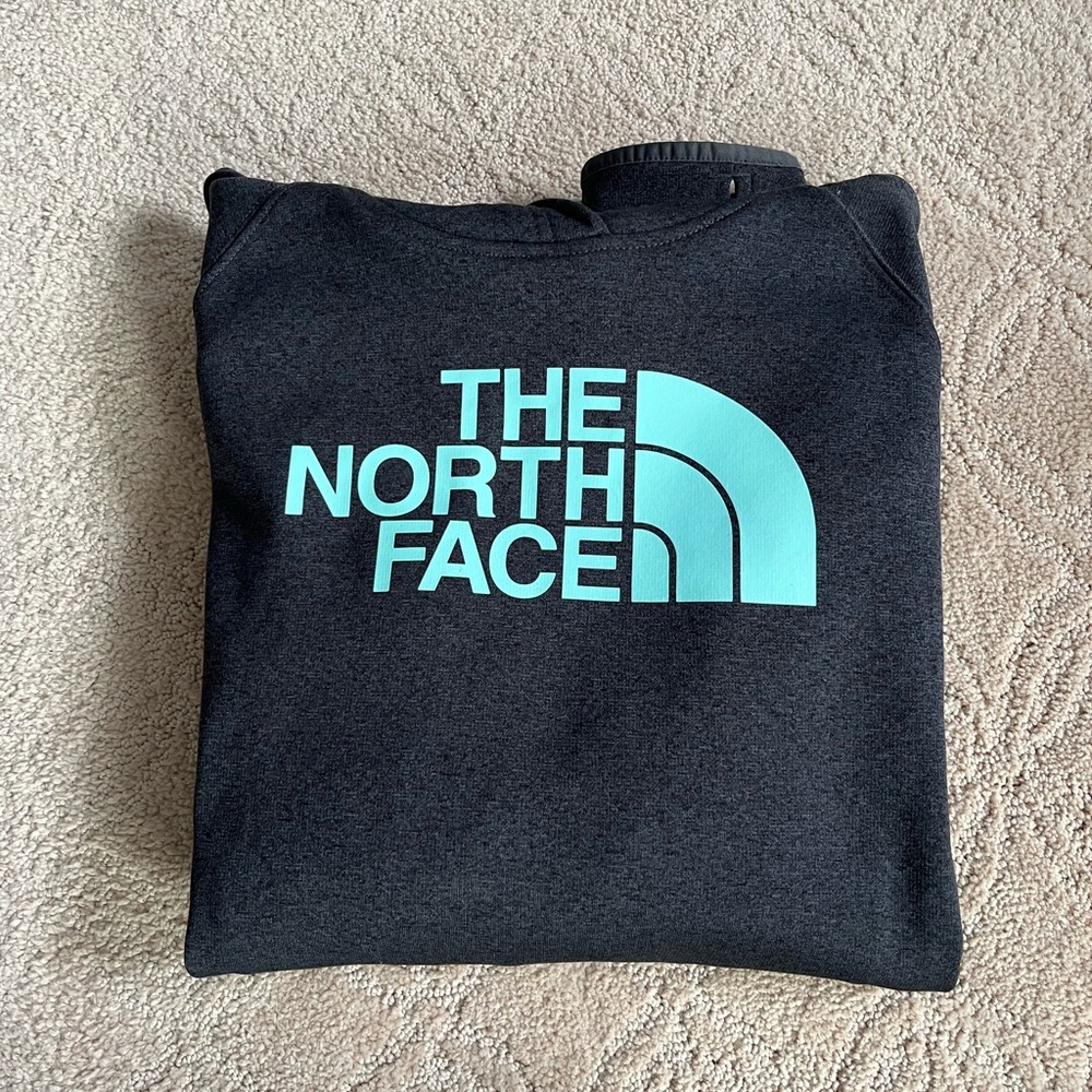 The North Face Women’s Sweatshirt